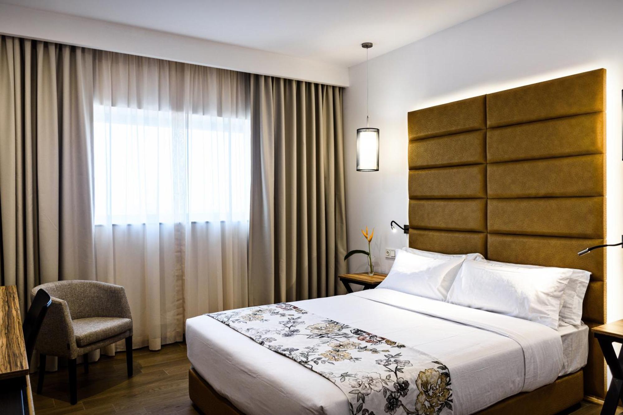 Ceiba Hotel Бисау Екстериор снимка